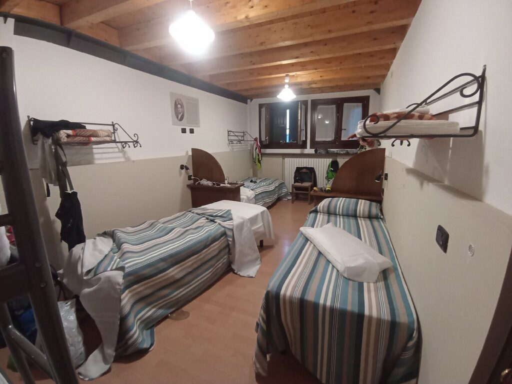 Albergo Ristorante Rifugio Carpe Diem, camera rifugio per gruppi